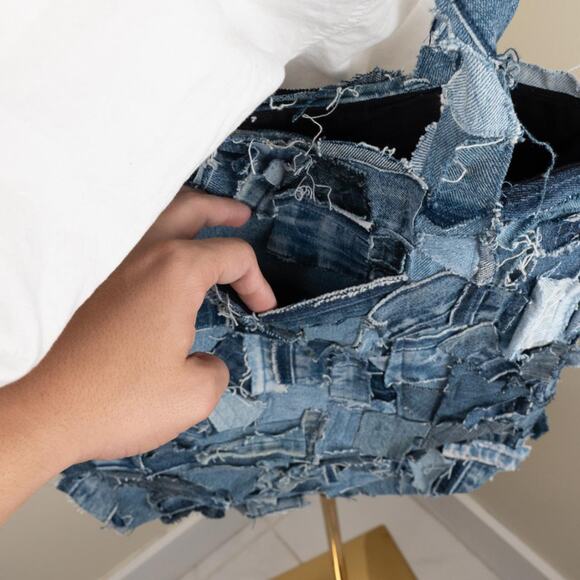 Upcycled reworked carhartt tote bag - Picture 7 of 8